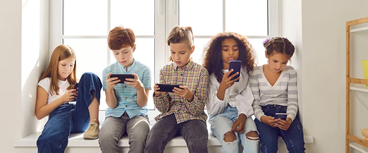 Zagrożenia w Internecie – a wpływ na zniekształcenia poznawcze-1