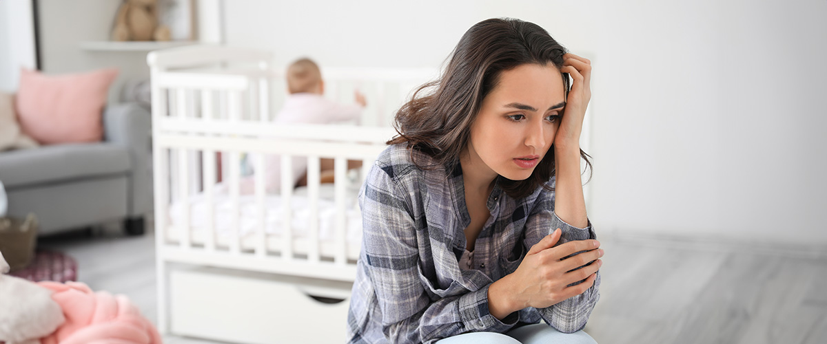 Depresja poporodowa czym się objawia, jakie są jej przyczyny i jak ją leczyć