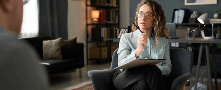 Do kogo po pomoc Psycholog a psychiatra wyjaśniamy różnice  ()