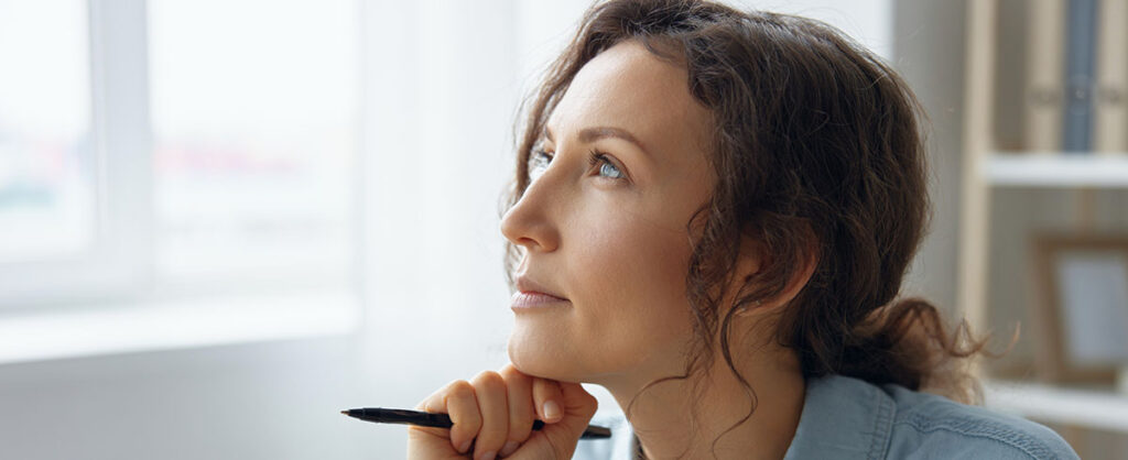 Jak nasz umysł organizuje wiedzę rola schematów poznawczych