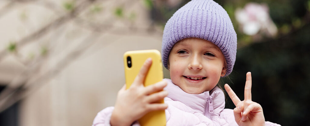 Równowaga między światem cyfrowym a rzeczywistością psychologiczne wsparcie dla najmłodszych