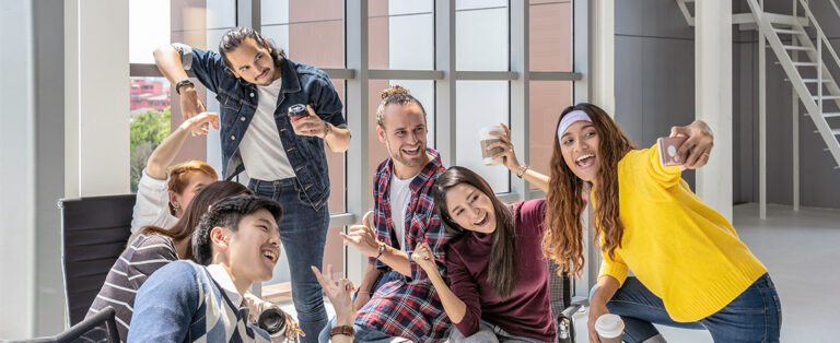 Zdrowie psychiczne studentów wyzwania i wsparcie terapeutyczne