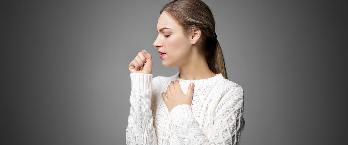 Czy nawykowe pochrząkiwanie lub kaszel można uznać za tiki 1