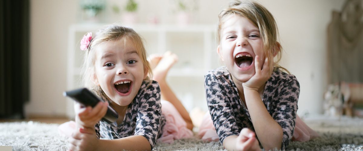 Oglądanie telewizji przez najmłodszych – jak bardzo może szkodzić