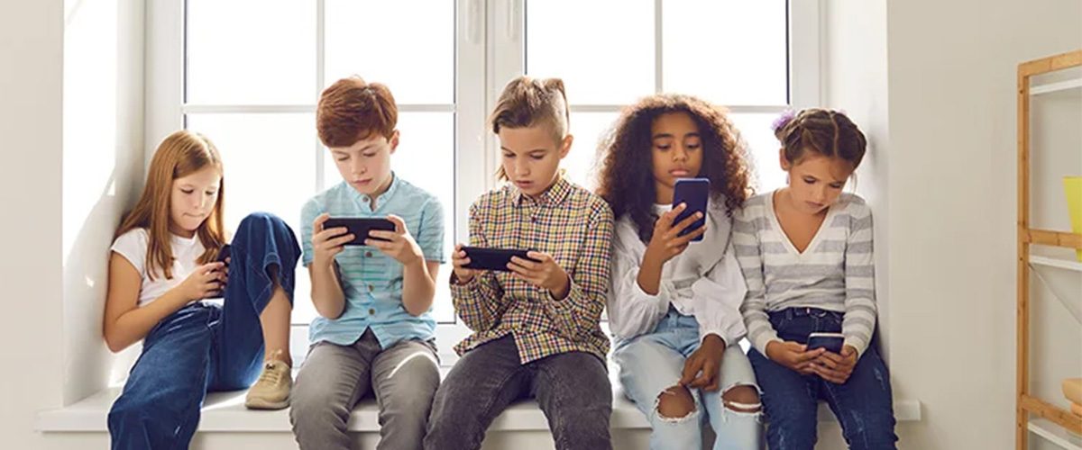 Zagrożenia w Internecie – a wpływ na zniekształcenia poznawcze-1