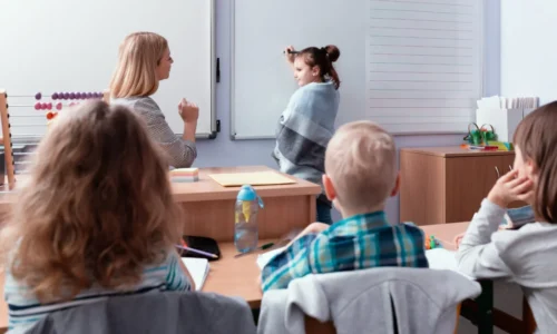 happy-children-sit-together-at-the-table-during-th-2024-10-18-09-35-18-utc-1024x683-1