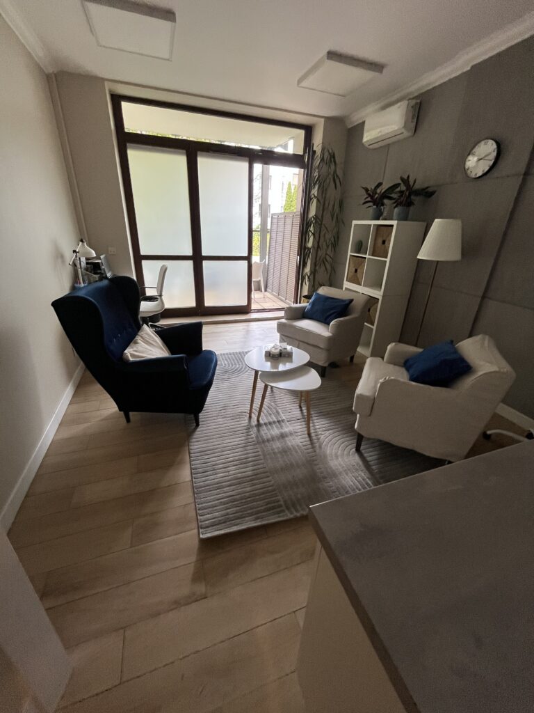 Gabinet 2 poradni psychologicznej Centrum CBT Wilanów Sarmacka.