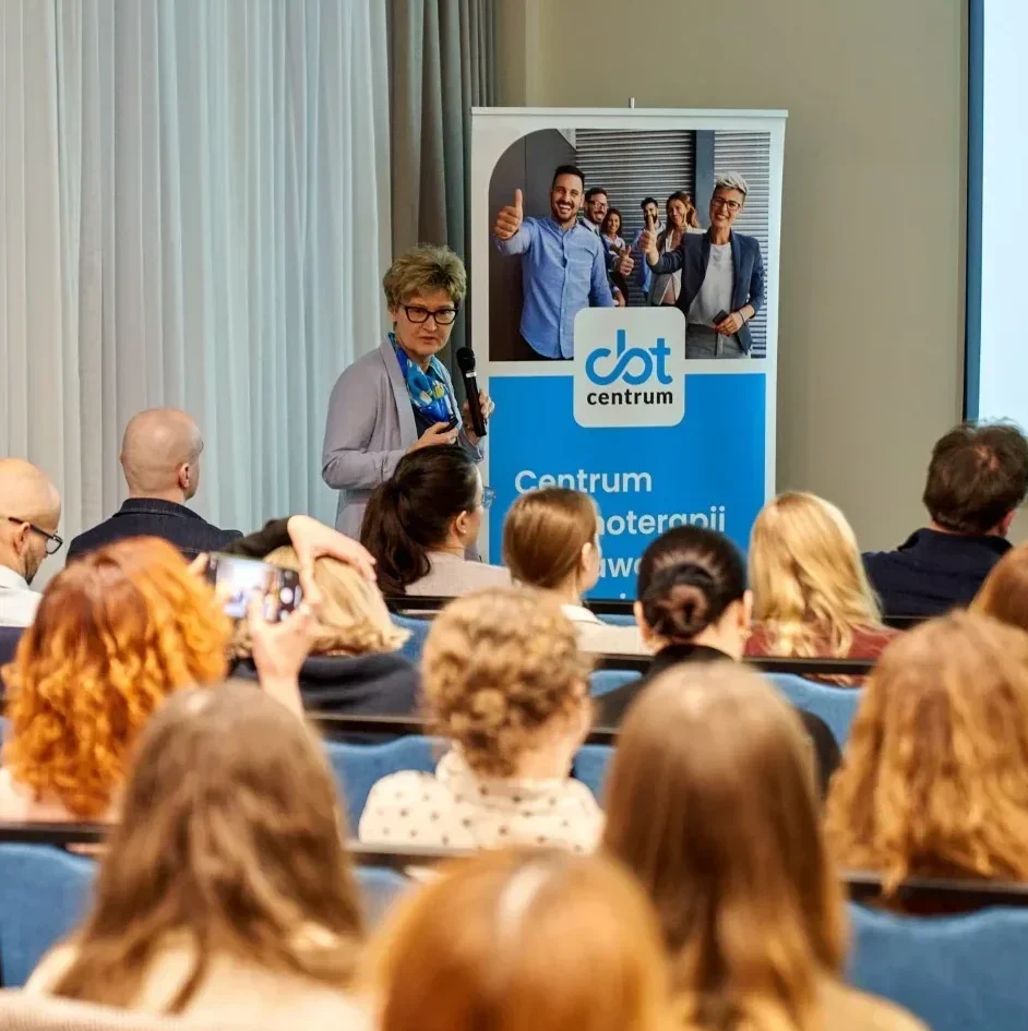 Prof. Anita Bryńska podczas konferencji naukowej Centrum CBT w Łodzi