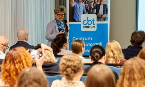 Prof. Anita Bryńska podczas konferencji naukowej Centrum CBT w Łodzi