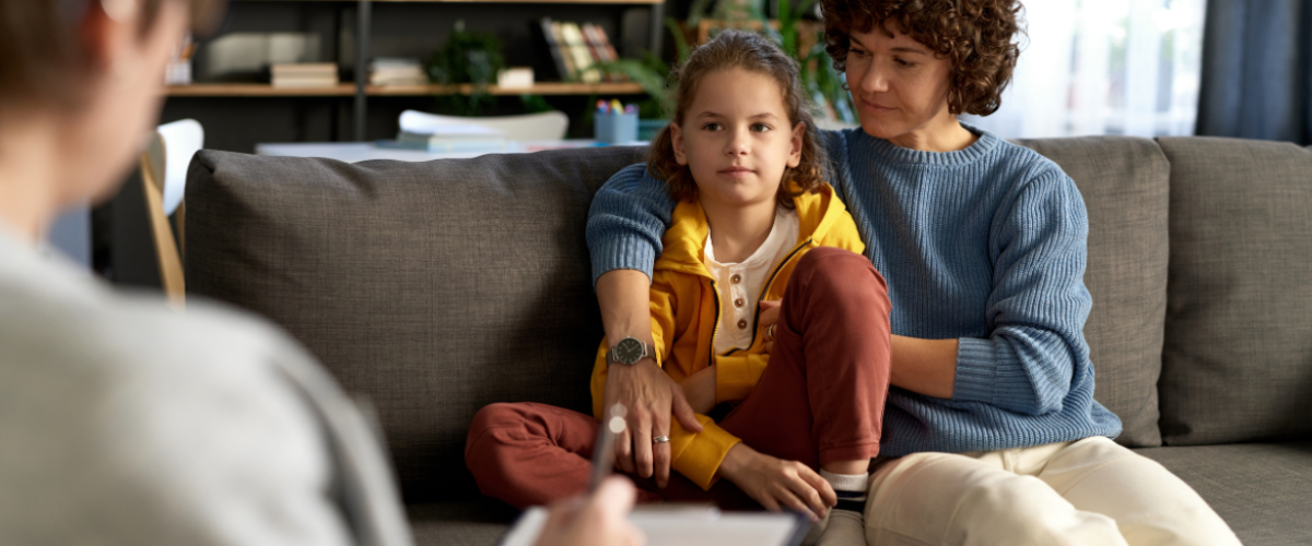 Szkolenia z zakresu pracy z dziećmi i młodzieżą w październiku r.  ()