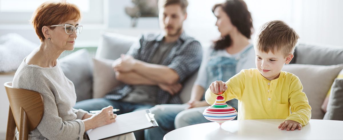 Zadania wybranych instytucji udzielających pomocy dzieciom i rodzinie-1